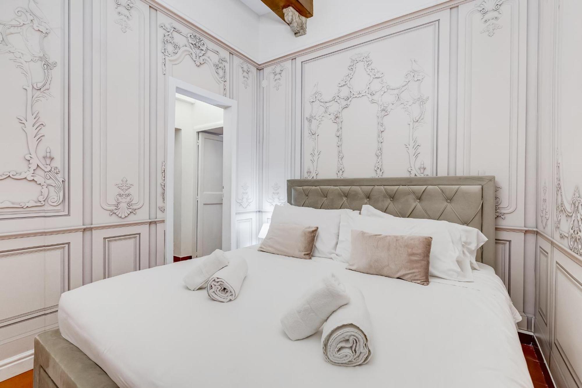 Appartement Spanish Square - Romedreamhome